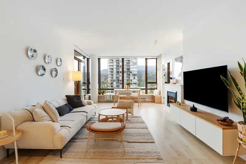 1607 400 CAPILANO ROAD - photo 1 of 37