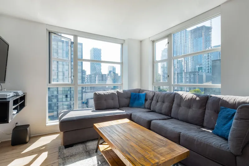 608 1199 SEYMOUR STREET - photo 3 of 25