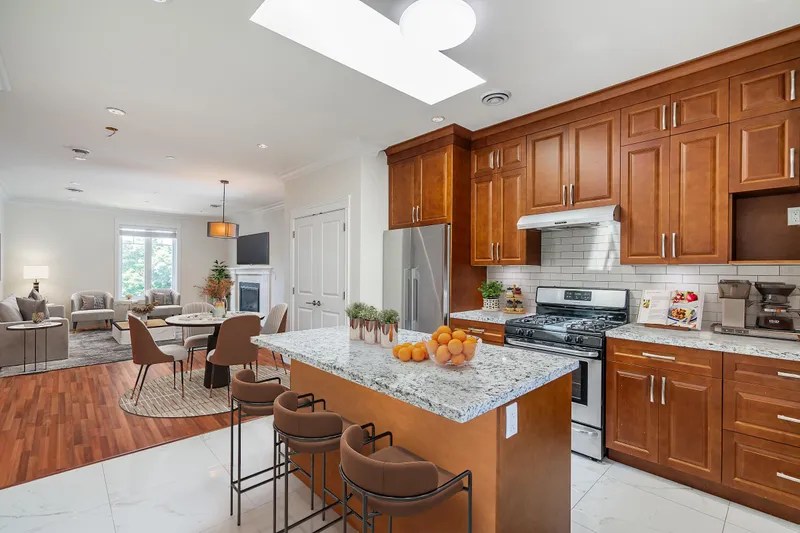 4438 ONTARIO STREET - photo 4 of 25