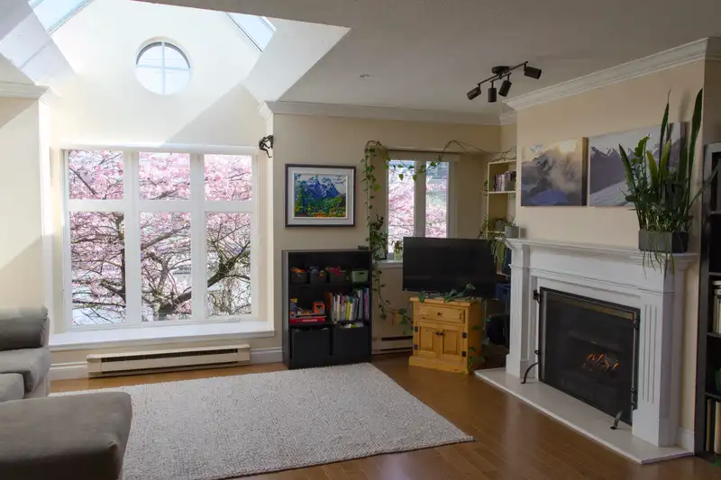 2251 HEATHER STREET - photo 3 of 40