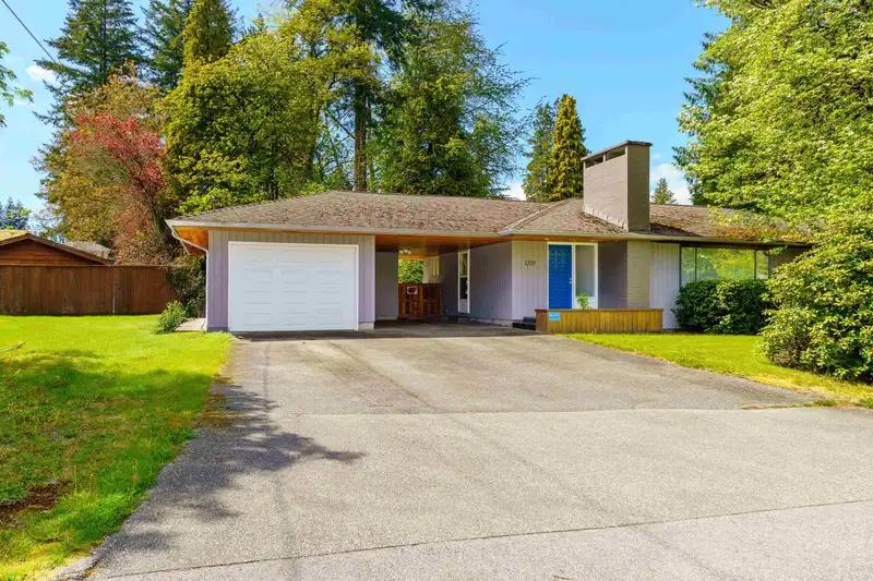 1209 CREST COURT - photo 1 of 36