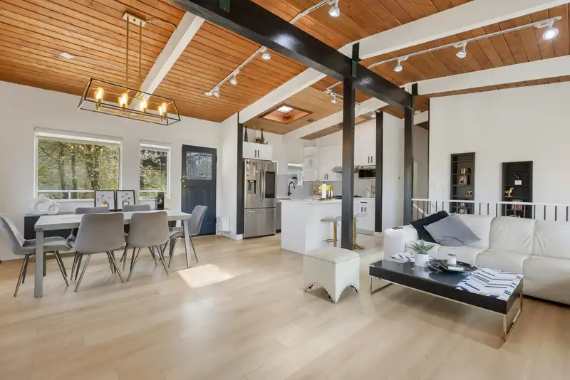 11412 RIVER ROAD - photo 2 of 40