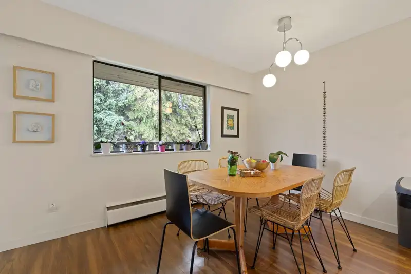 305 175 E 4TH STREET - photo 4 of 14