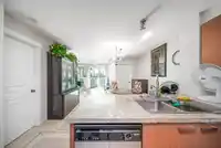 331 9500 ODLIN ROAD - thumbnail 10