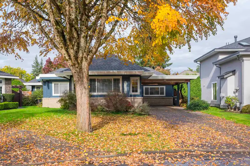 21115 43A AVENUE - photo 2 of 40