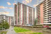 1306 2016 FULLERTON AVENUE - thumbnail 20