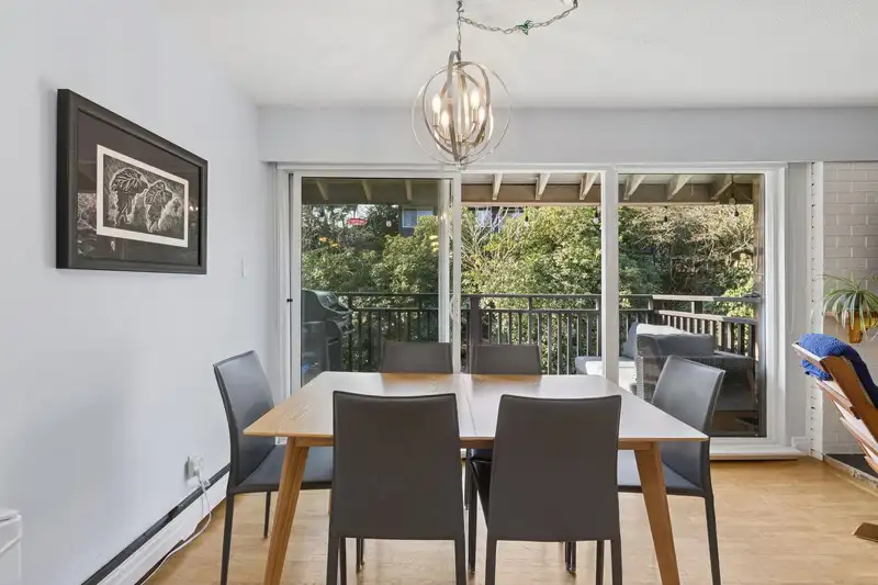 214 555 W 28TH STREET - photo 2 of 29