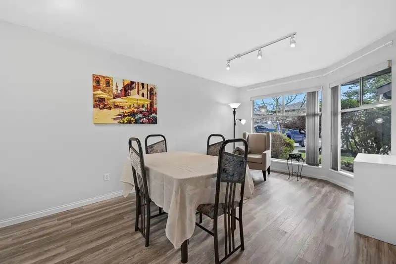169 16080 82 AVENUE - photo 2 of 40