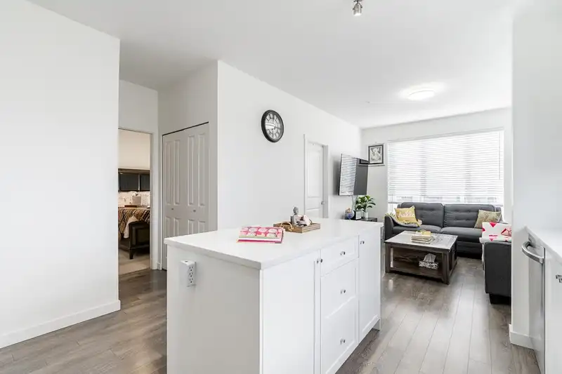 412 15848 FRASER HIGHWAY - photo 3 of 28