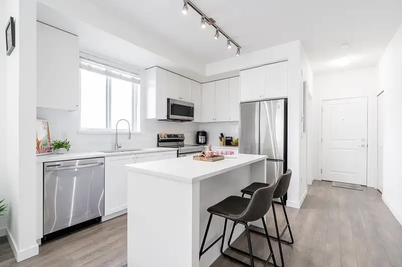 412 15848 FRASER HIGHWAY - photo 4 of 28