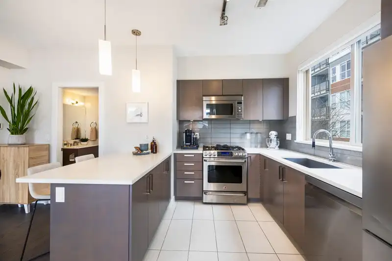 50 10133 RIVER DRIVE - photo 4 of 40