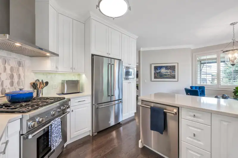 1 2615 FORTRESS DRIVE - photo 3 of 37