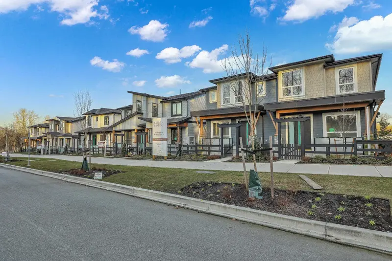 7760 196 STREET - photo 2 of 25