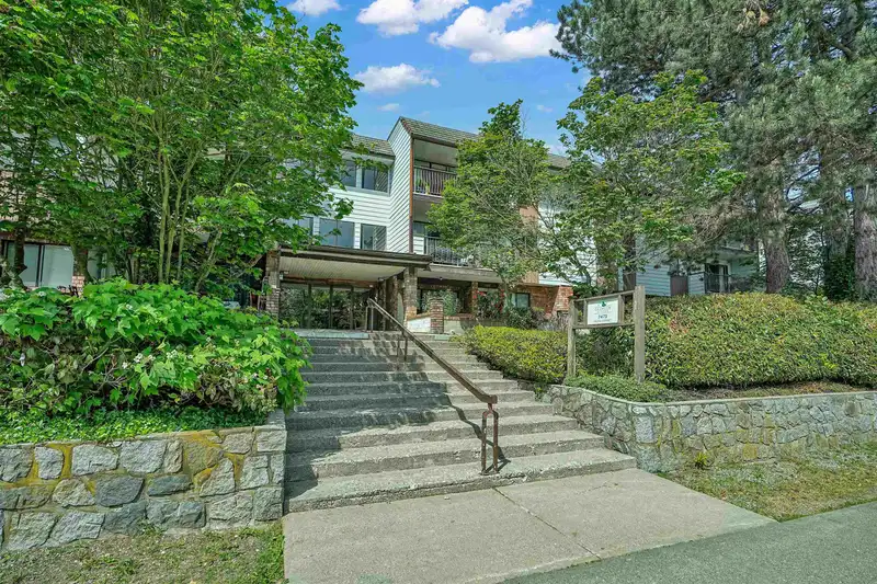 305 7473 140 STREET - photo 1 of 39