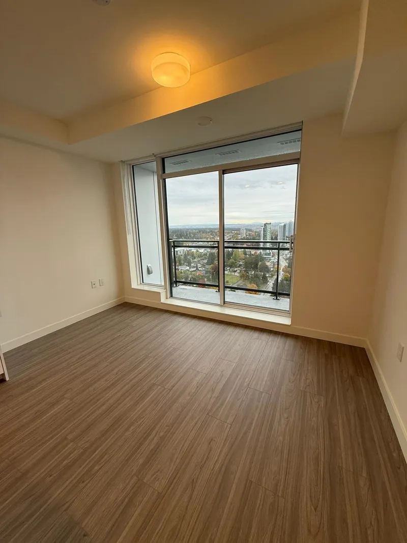 3403 13675 107A AVENUE - photo 3 of 8