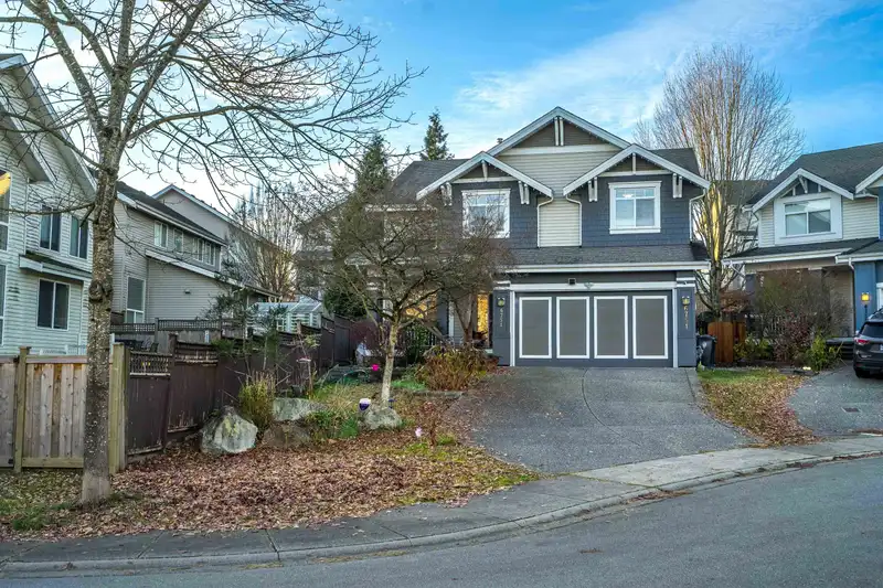 6751 204B STREET - photo 1 of 40