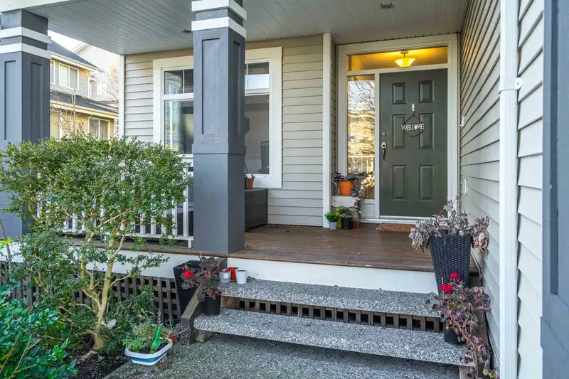 6751 204B STREET - photo 4 of 40