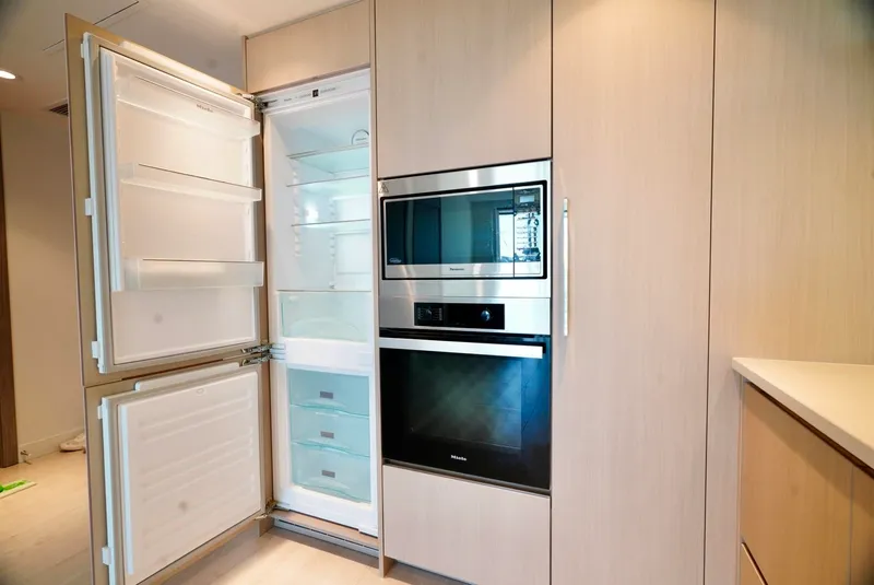 606 8555 CAPSTAN WAY - photo 4 of 25