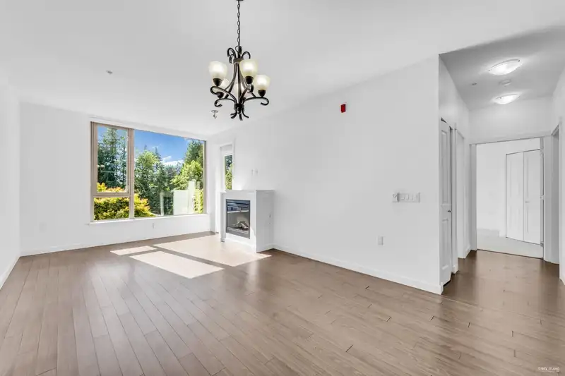 203 159 W 22ND STREET - photo 1 of 35