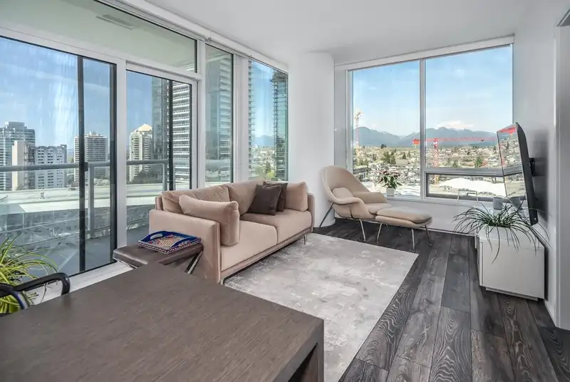 1109 1955 ALPHA WAY - photo 3 of 39