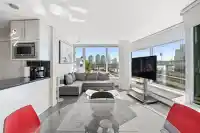 305 689 ABBOTT STREET - thumbnail 4