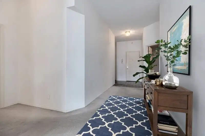 206 7660 MINORU BOULEVARD - photo 2 of 37