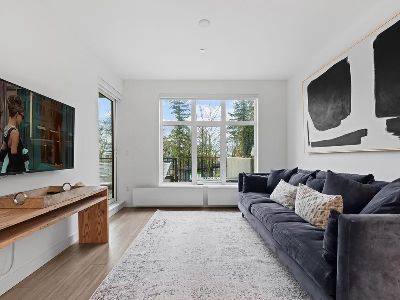 107 733 E 3RD STREET - photo 1 of 25