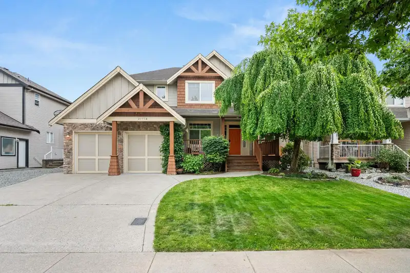 27958 TRESTLE AVENUE - photo 3 of 40