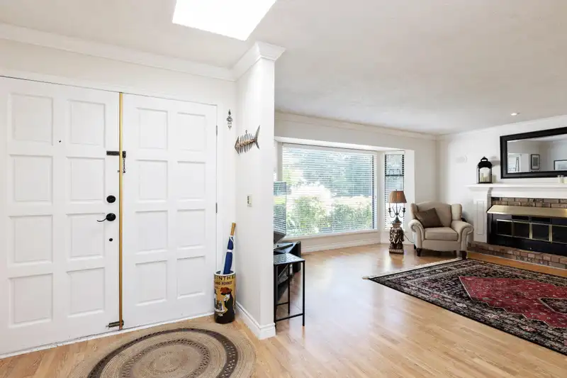 1947 144 STREET - photo 3 of 30