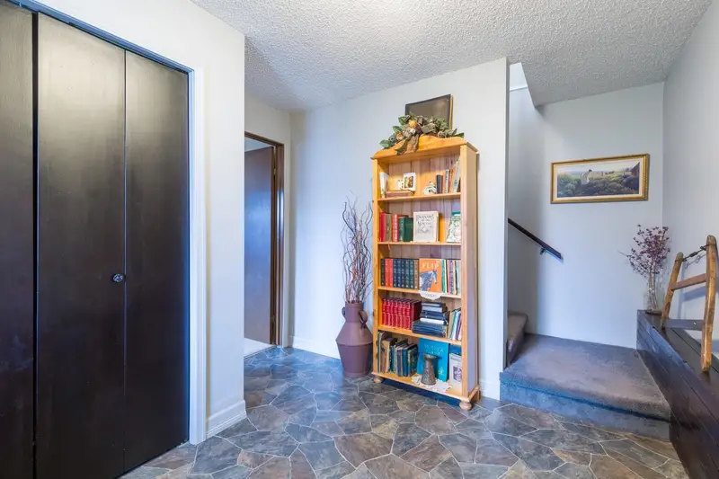 32281 ADAIR AVENUE - photo 3 of 25