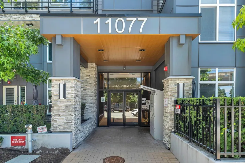 313 11077 RAVINE ROAD - photo 2 of 21