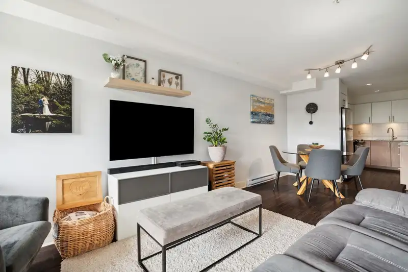 219 55 EIGHTH AVENUE - photo 1 of 35