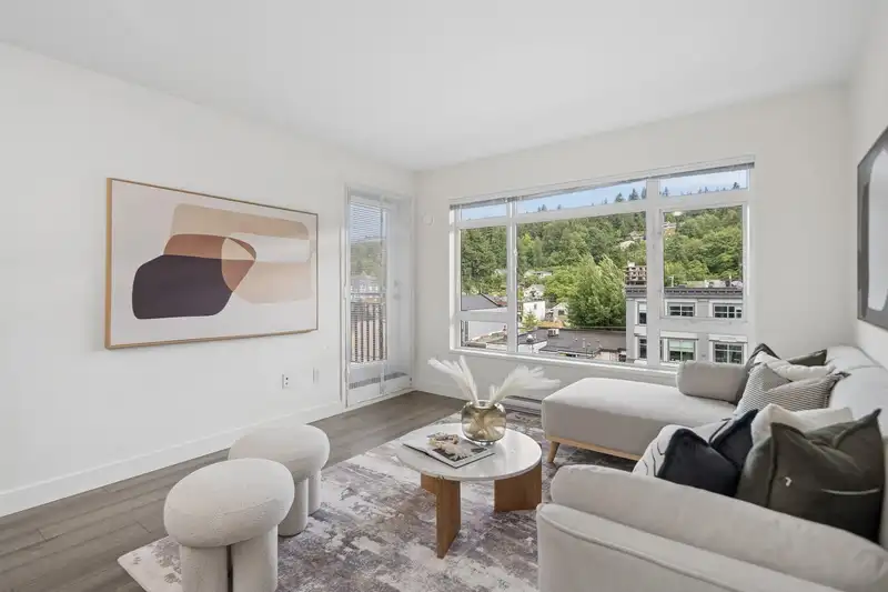 501 2525 CLARKE STREET - photo 4 of 39