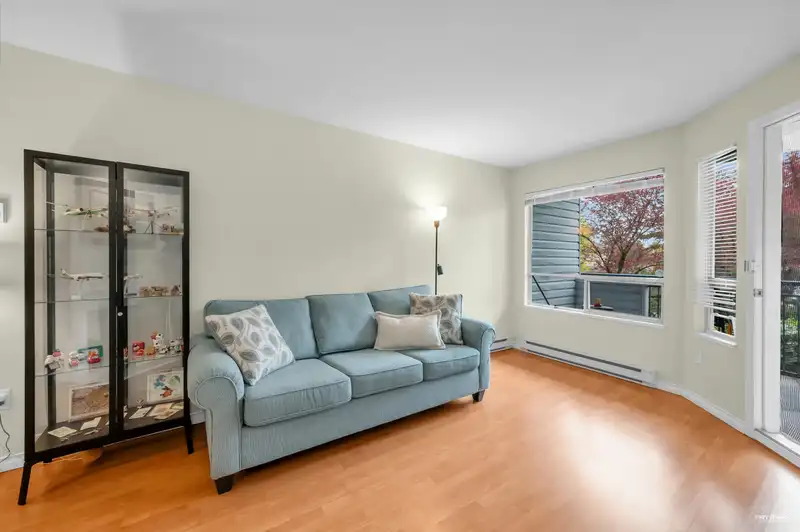 101 7840 MOFFATT ROAD - photo 3 of 29