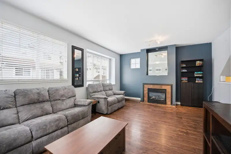 5 20582 67 AVENUE - photo 4 of 25