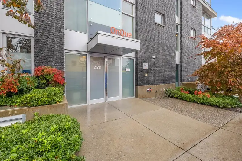 101 2511 QUEBEC STREET - photo 1 of 25