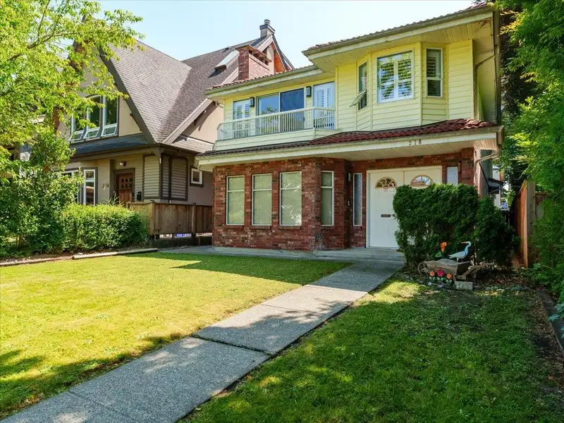 318 W 17TH AVENUE - photo 2 of 34