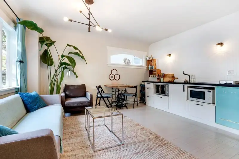 3541 W 14TH AVENUE - photo 2 of 40