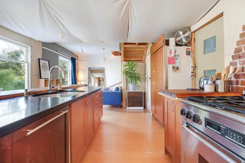 3541 W 14TH AVENUE - photo 3 of 40