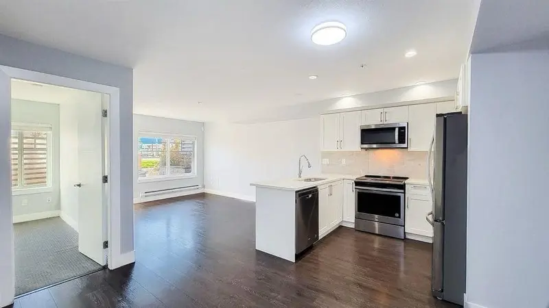 103 1990 WESTMINSTER AVENUE - photo 2 of 12