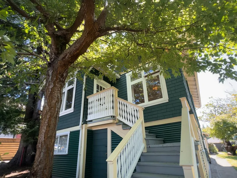 3336 E GEORGIA STREET - photo 1 of 25