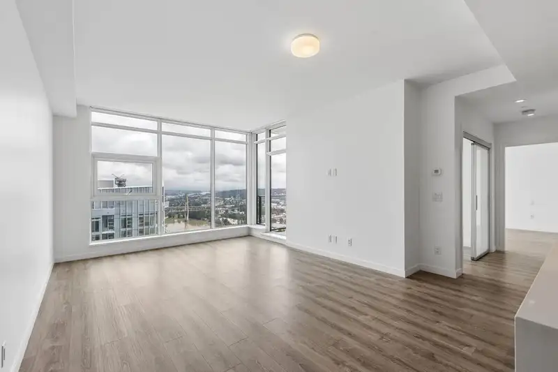 4504 680 QUAYSIDE DRIVE - photo 2 of 40