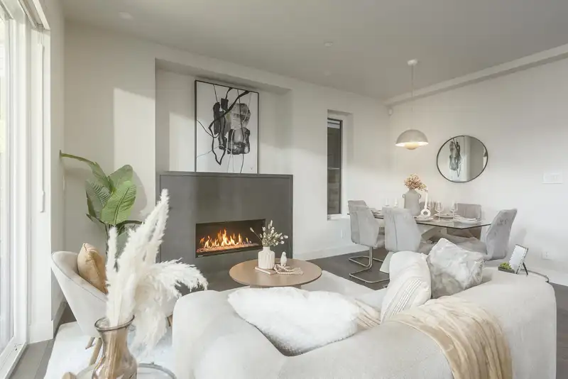 1 620 E 46TH AVENUE - photo 2 of 30