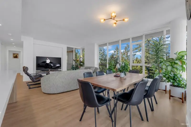 1101 2325 EMERY COURT - photo 2 of 25