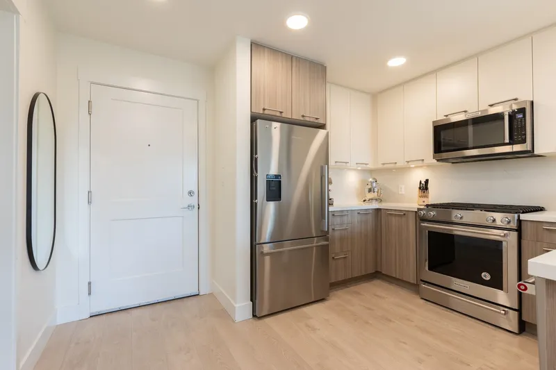 309 14022 NORTH BLUFF ROAD - photo 4 of 25