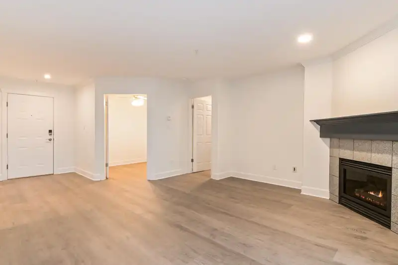 226 22150 48 AVENUE - photo 4 of 20