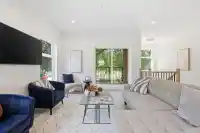 602 2427 MARY HILL ROAD - thumbnail 2