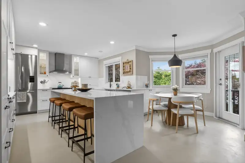 209 RAVINE DRIVE - photo 1 of 40