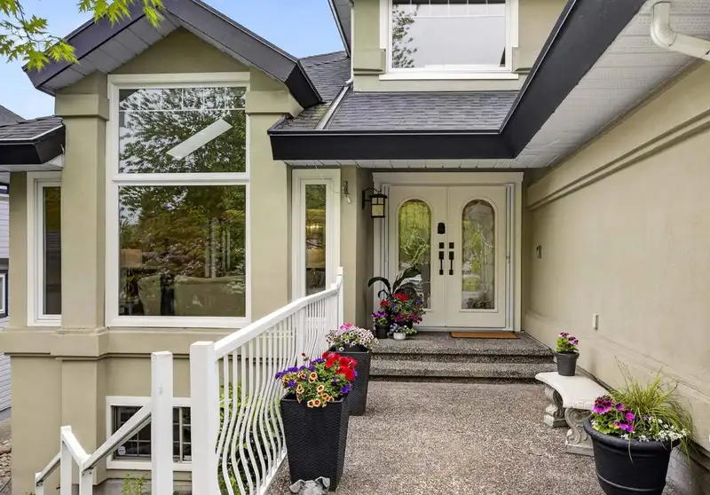 209 RAVINE DRIVE - photo 4 of 40