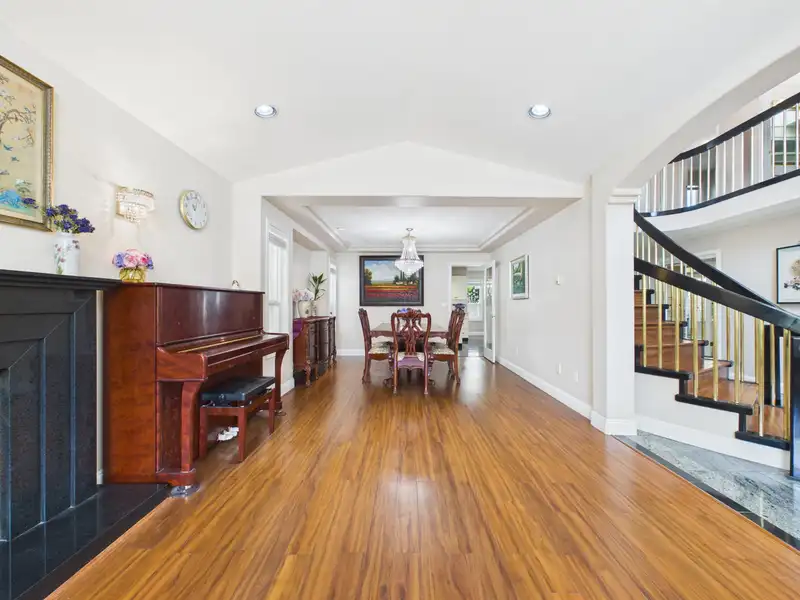 7629 ARTHUR AVENUE - photo 4 of 40